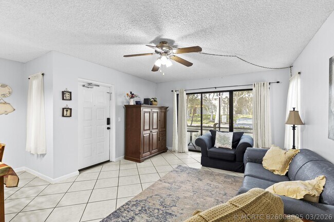 Photo - 1004 Green Pine Blvd Unit A1