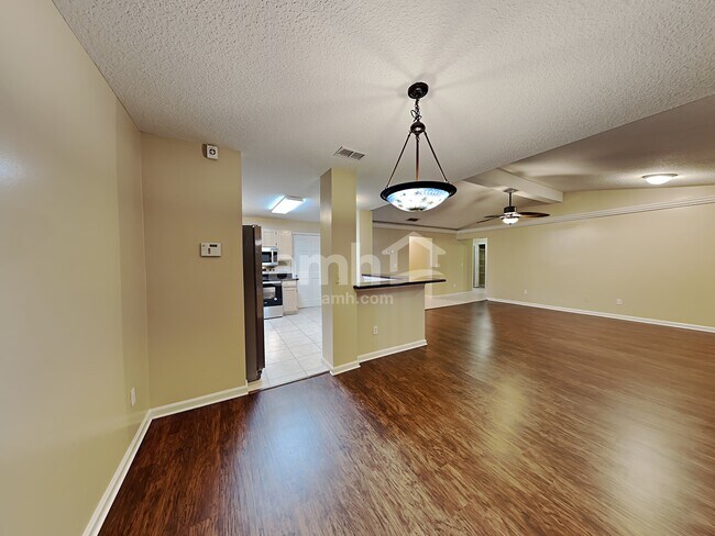 Photo - 7757 MacDougall Dr