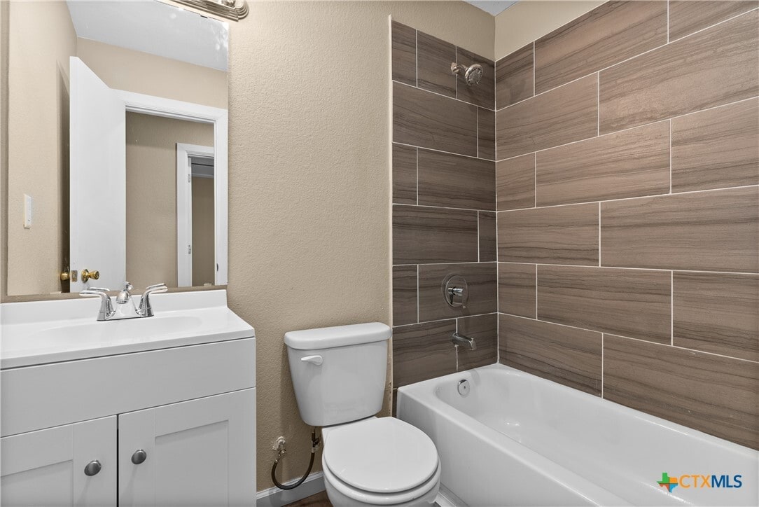 Photo - 706 N 16th St Unit B