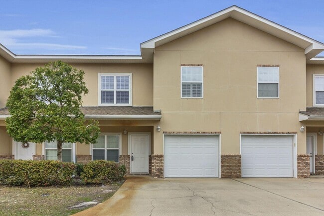 Photo - 1486 Bentley Cir