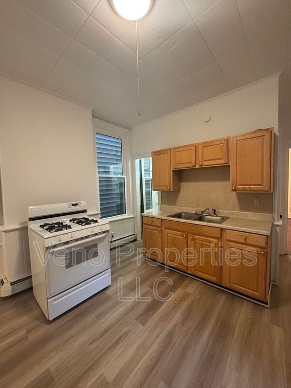 Photo - 99 Johnston Ave