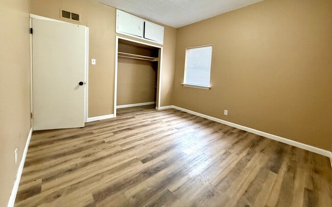 Photo - 1535 N Jackson Ave