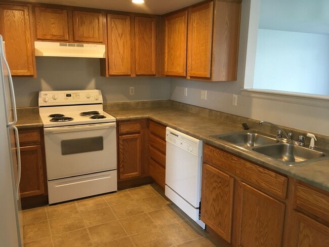 Photo - 3 BEDROOM, 2 BATHROOM TWIN HOME