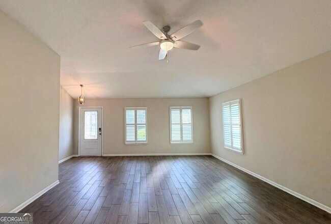 Photo - 312 Chinquapin Dr