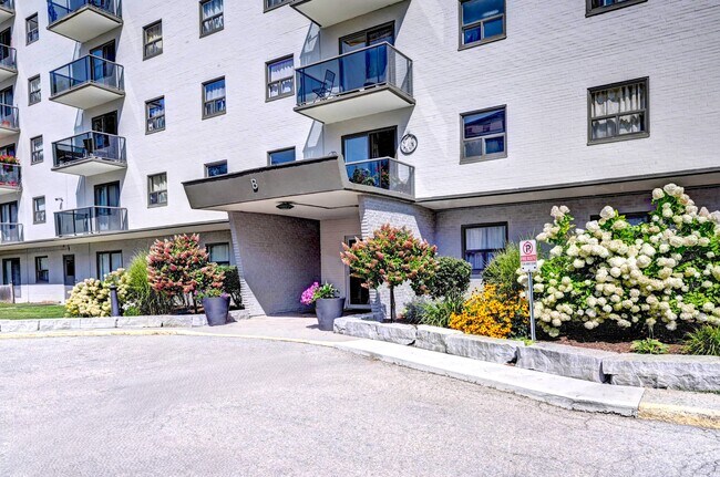 Photo - Park Lane Towers Apartments