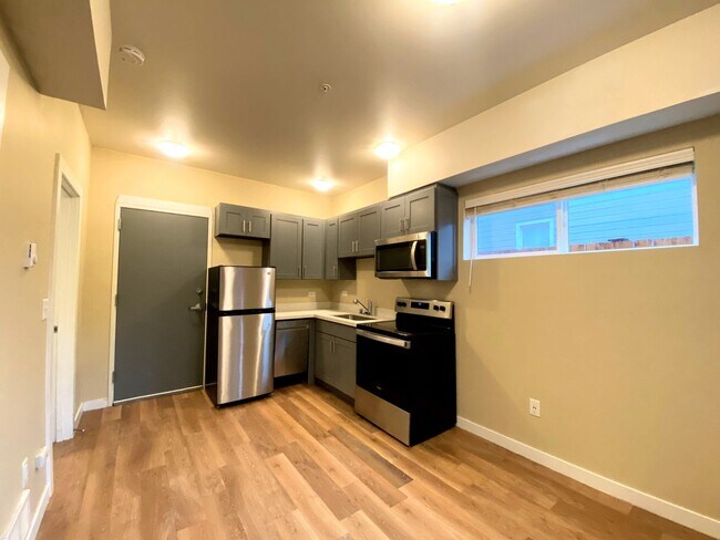 Photo - 3715 E McKinley Ave