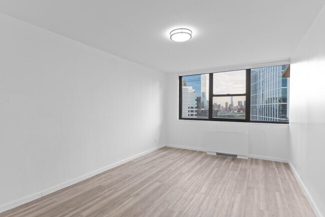 Photo - 270 Marin Blvd