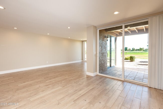 Building Photo - 7401 N Scottsdale Rd Rental