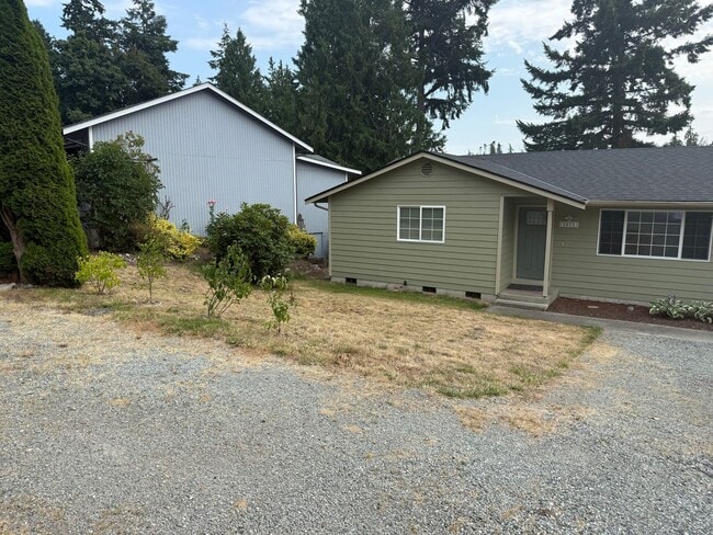 Photo - 1871 Lake Dr
