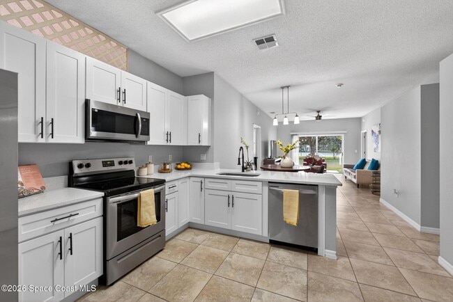 Photo - 1850 Emerald Green Cir