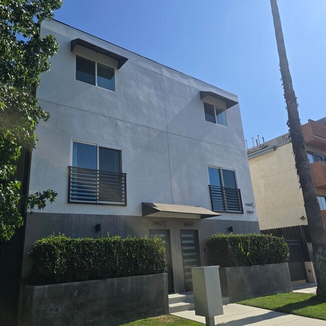 Building Photo - 14427 Tiara St Unit 14427