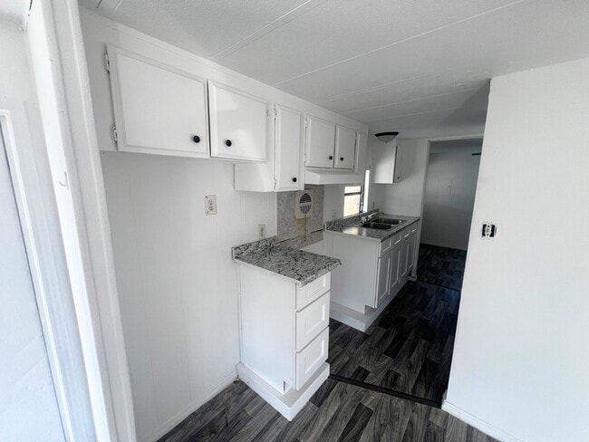 Photo - 616 Cortez Rd W