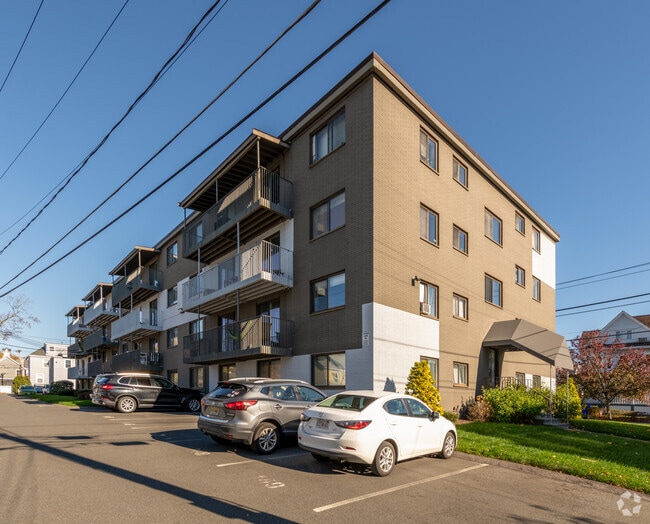 Photo - 134 Summer St