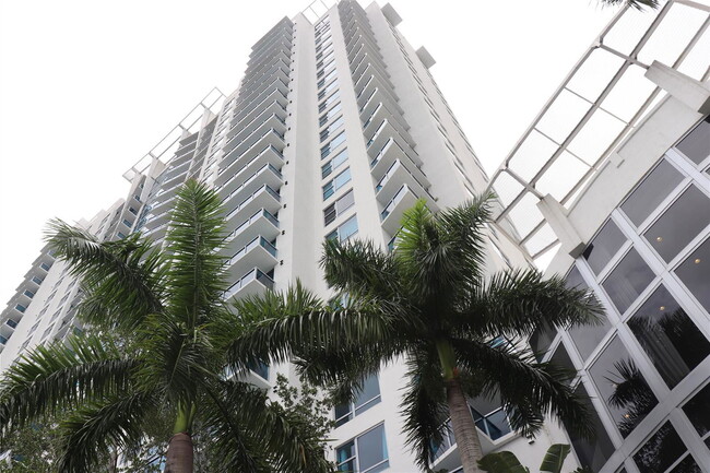 Building Photo - 2681 N Flamingo Rd Unit 2602S