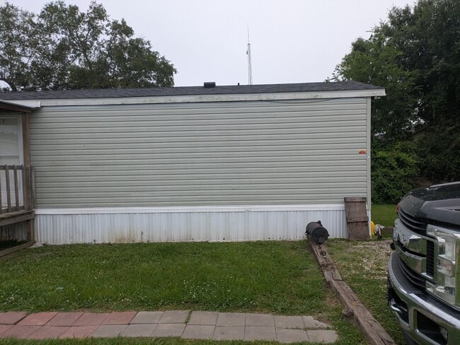 Photo - 203 E Lincoln St