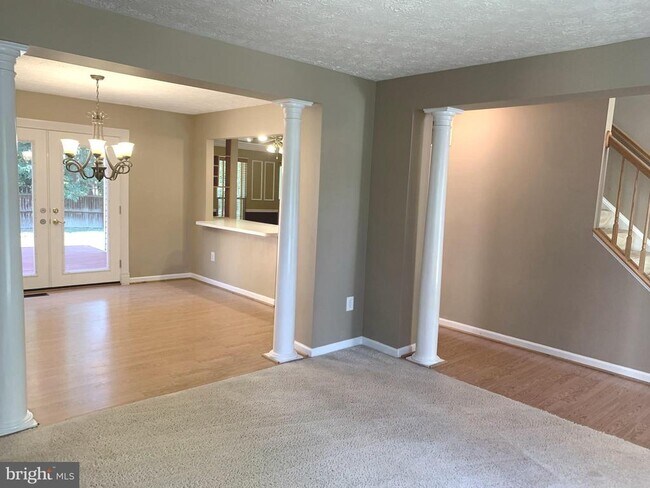 Photo - 7931 Carriage Dr