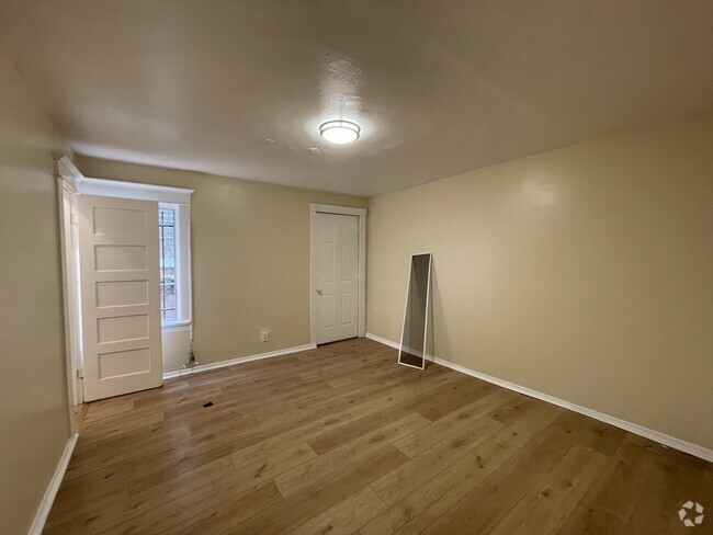 Building Photo - 1120 S Berendo St Unit 1120.5 Rental