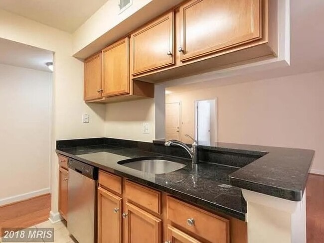 Photo - 1729 Ascot Way Unit A