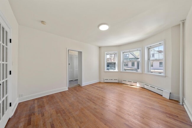 Photo - 8 Cooper Pl Unit 2nd Fl