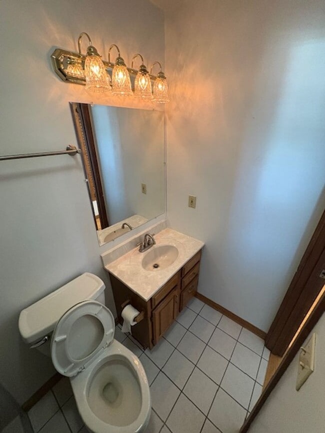Photo - 3 Bedroom / 3.5 Bath House in Peoria