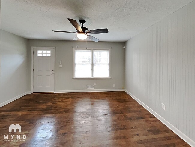 Photo - 7614 Connell Dr