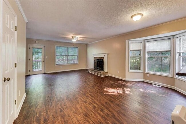 Photo - 5196 Laurel Bridge Ct SE