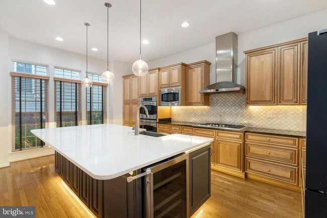 Photo - 8880 Olive Mae Cir