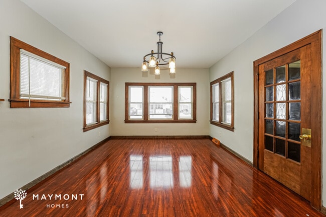 Photo - 3873 W 135th St