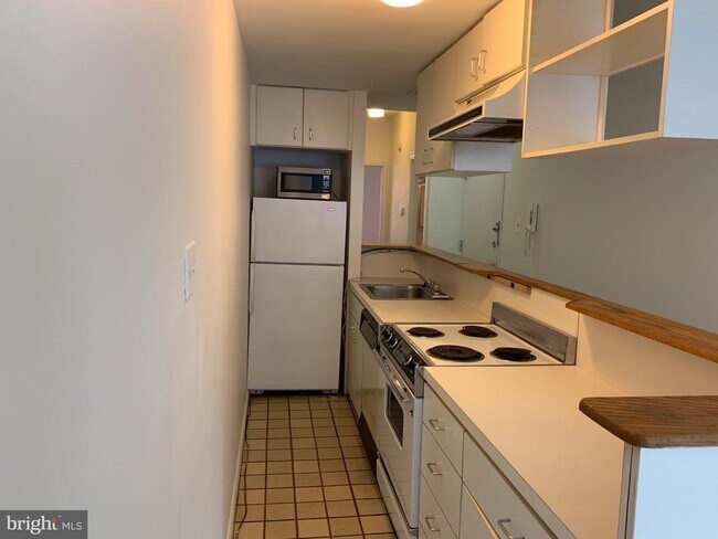 Photo - 1203 Locust St