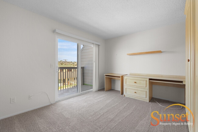 Photo - 4985 Coronado Ave