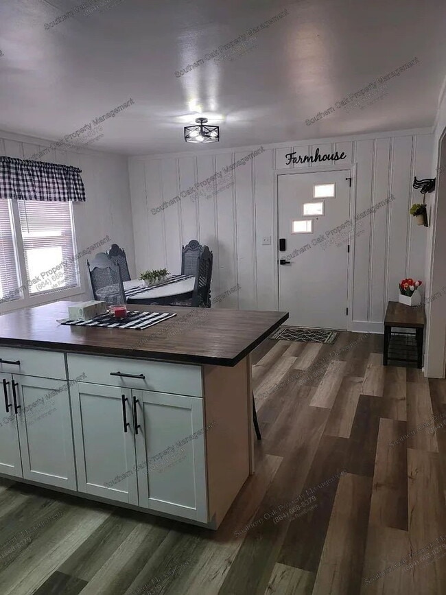 Photo - 602 Evelyn Dr