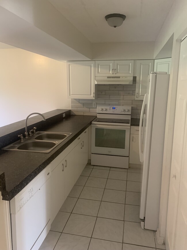 Photo - 1600 Woodland Dr Apartamentos Unidad D206