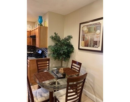 Photo - 1510 Hyde Park Unidad 1510