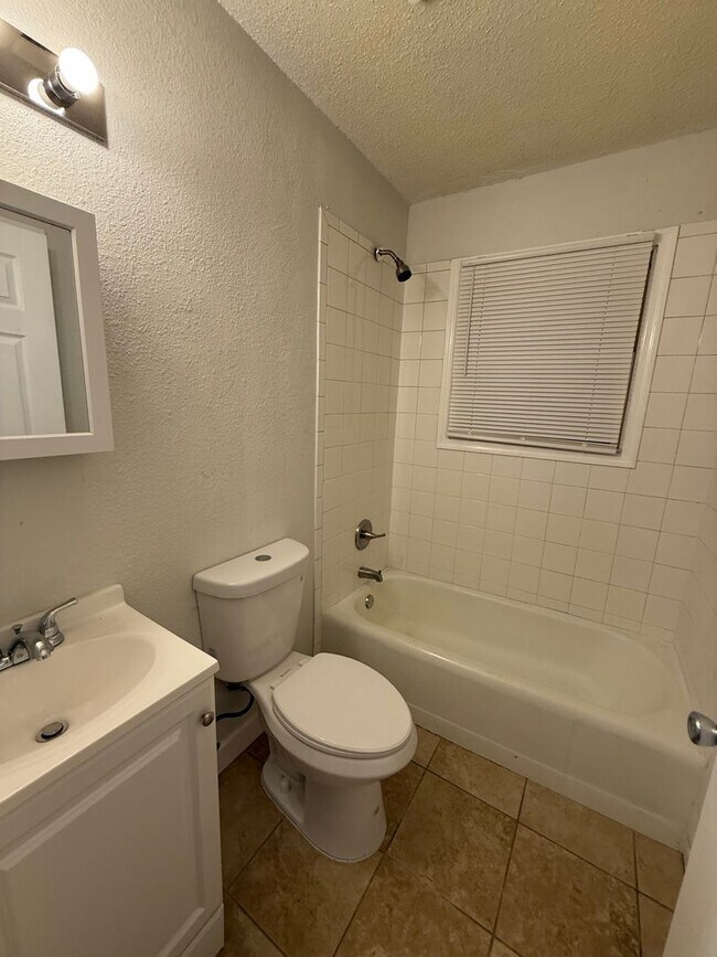 Photo - Newly Renovated 2-Bedroom Duplex – Section...