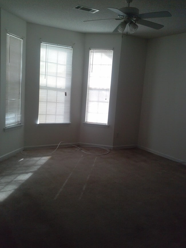 Photo - 2311 Nicole Dr