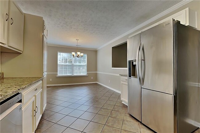 Photo - 405 Aristocrat Dr SW