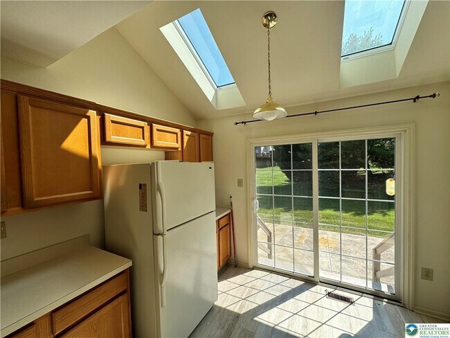 Photo - 4142 Huckleberry Dr