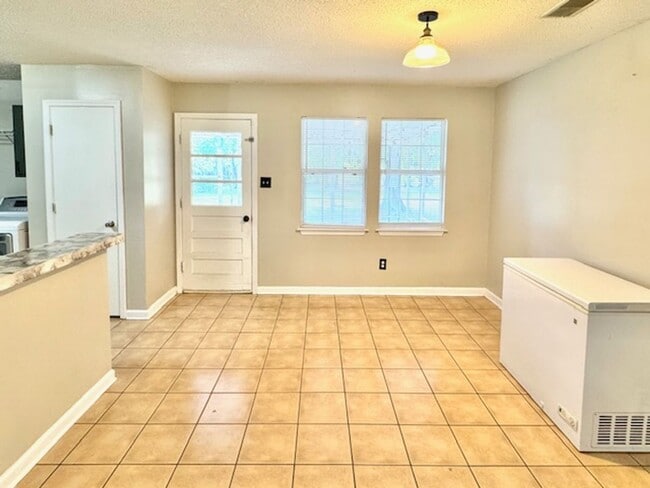 Photo - VaughtCir1771 Unit 1