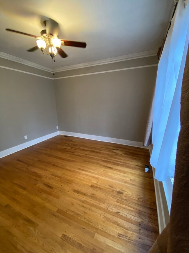 Living Room - 366 Hudson Ave Unit 1st