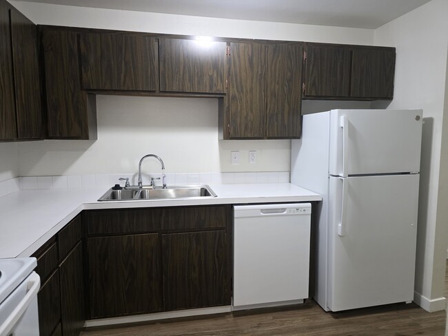 Photo - Kingston Manor