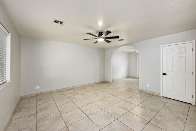 Photo - Charming remodeled home near UA