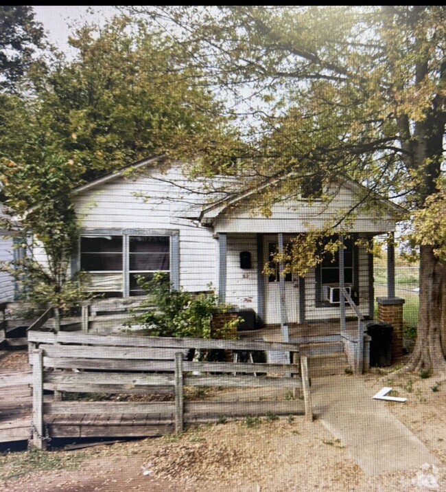 Building Photo - 1513 Breard St Rental