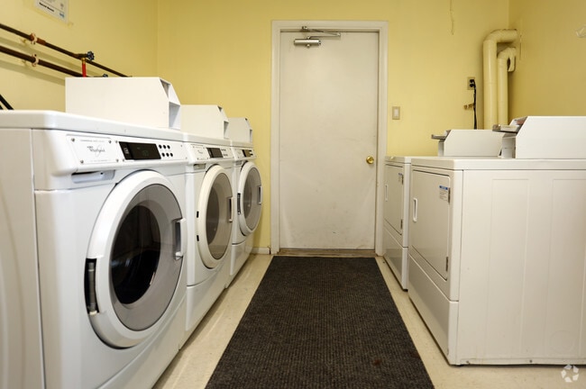 Laundry Center