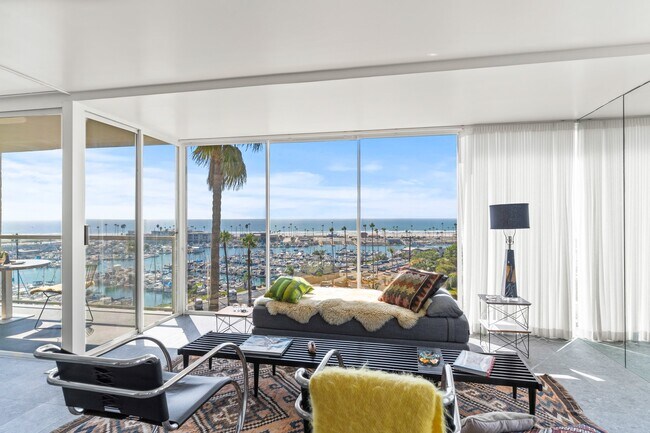 Photo - 1200 Harbor Dr N