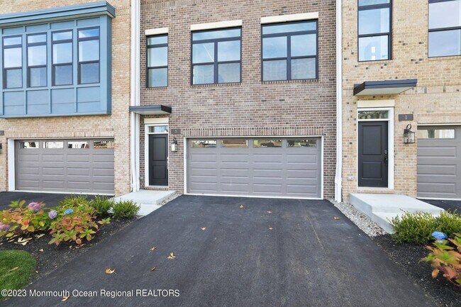 Photo - 3 Valiant Ct