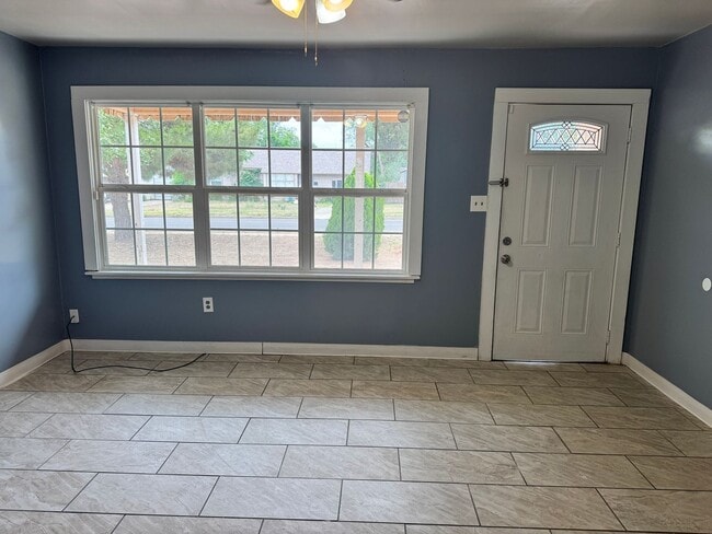Photo - Charming 3 Bedroom 1 Bath Home