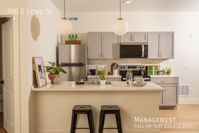 Photo - 700 E Long St