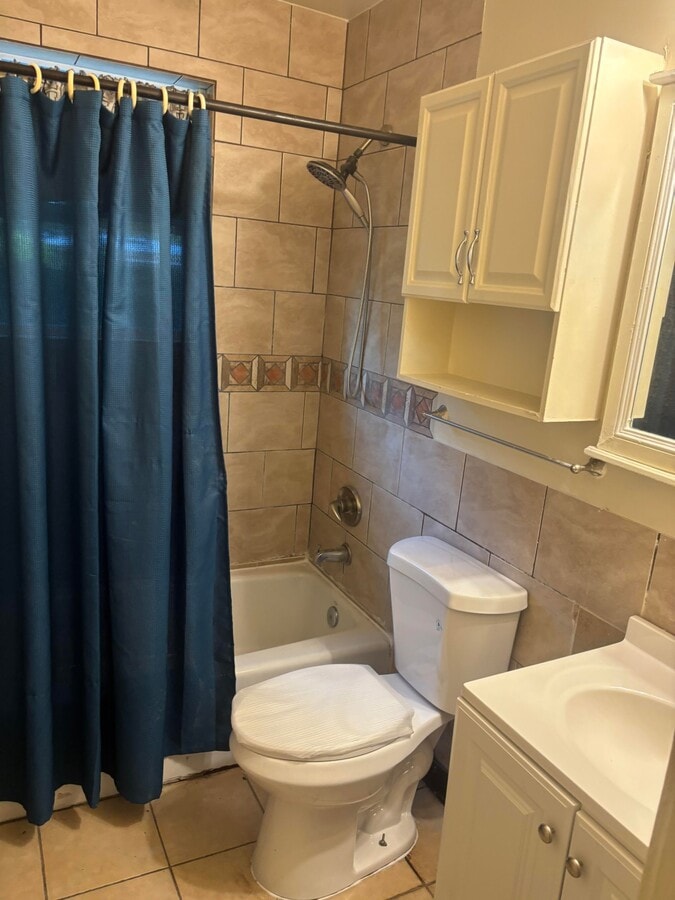 Photo - 3350 Sheridan Rd