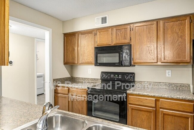 Photo - 11118 Nieman Rd Unit #301