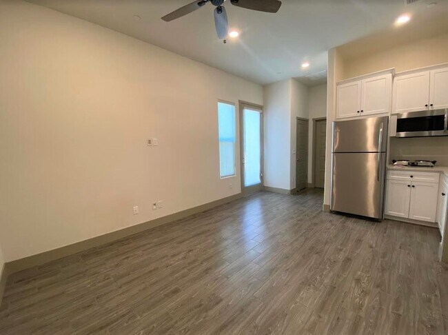 Photo - 2324 Aviles Unit NA